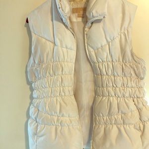 Large ivory puffy vest